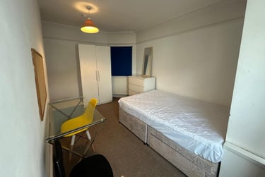 6 bed house, North Road East, North Hill, Plymouth, PL46AN - Image 6